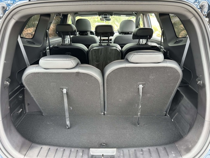 Car&GO - Geely Okavango 2024 Синий