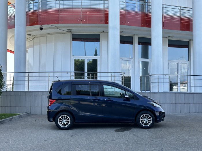 Car&GO - Honda Freed 2010, Синий
