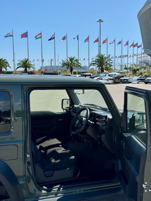 Car&GO - Suzuki Jimny Sierra 2020 , Зеленый  (правый руль)