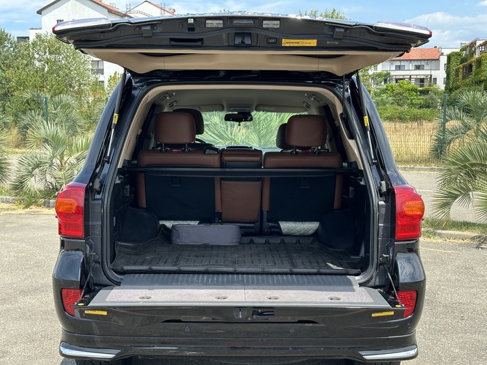 Car&GO - Toyota Land Cruiser 200 2015, Черный