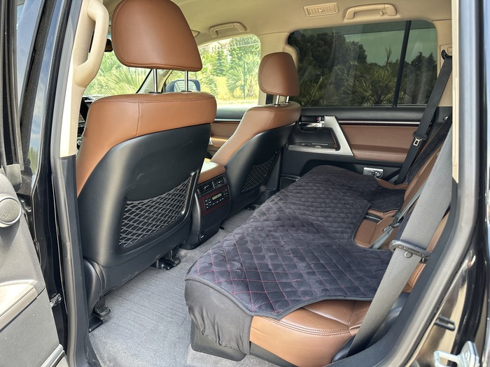 Car&GO - Toyota Land Cruiser 200 2015, Черный